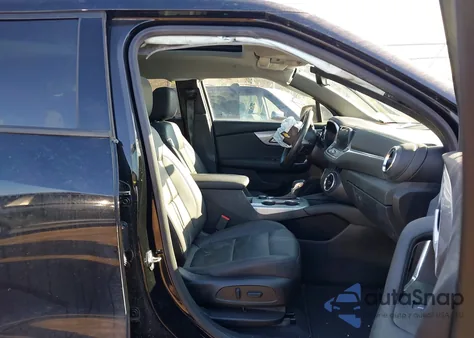 2022 Chevrolet Blazer Awd 3Lt z USA, uszkodzony, nr VIN 3GNKBJRS2NS214413